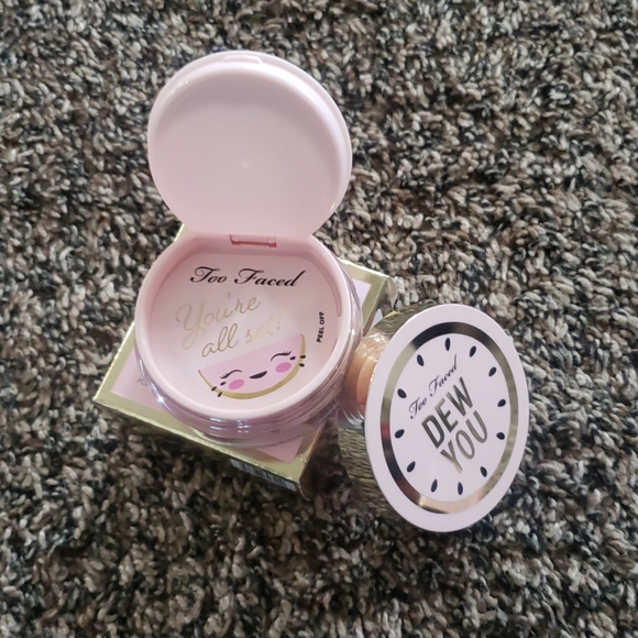 **Flash Sale** Dew You Translucent Setting Powder - Picture 2 of 6